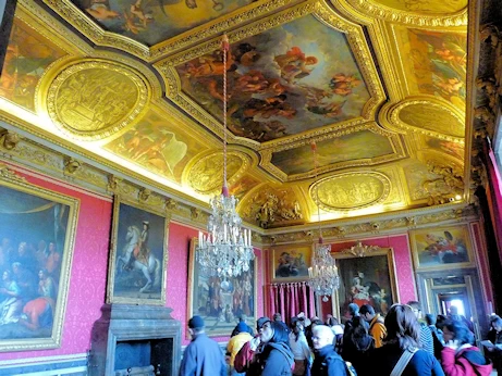 Step into grandeur at Versailles, France. Explore the magnificent Palace of Versailles, its stunning gardens, and opulent Hall of Mirrors.  Delve into French royalty's extravagant lifestyle and history. Plan your visit to this UNESCO World Heritage Site near Paris for an unforgettable experience