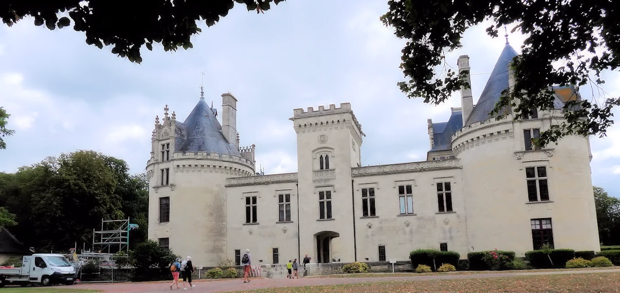 Visiting Château de Brézé