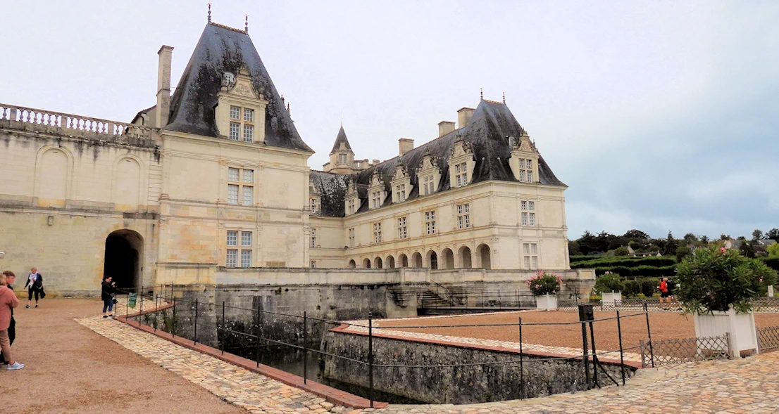 Visiting Chateau de Villandry