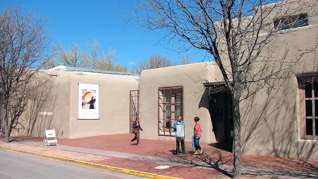 Visit the Georgia O’keeffe Museum