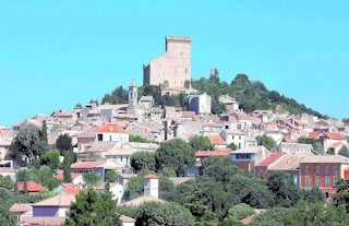A description and images from our visit to Perouges France.