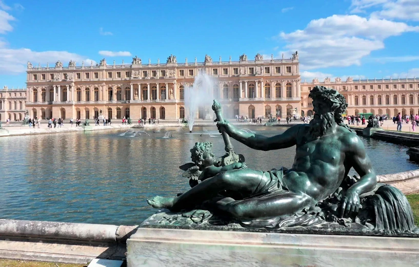 A description and images from our day trip to Versailles.