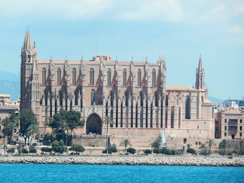 Rich History, Vibrant Culture, and Coastal Splendor in Murcia