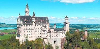 A description and images from a visit to Neuschwanstein.