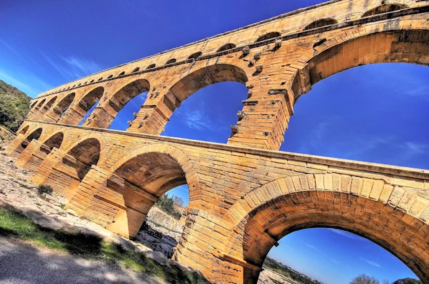 Exploring the beautiful aqueduct - Pont du Gard, France