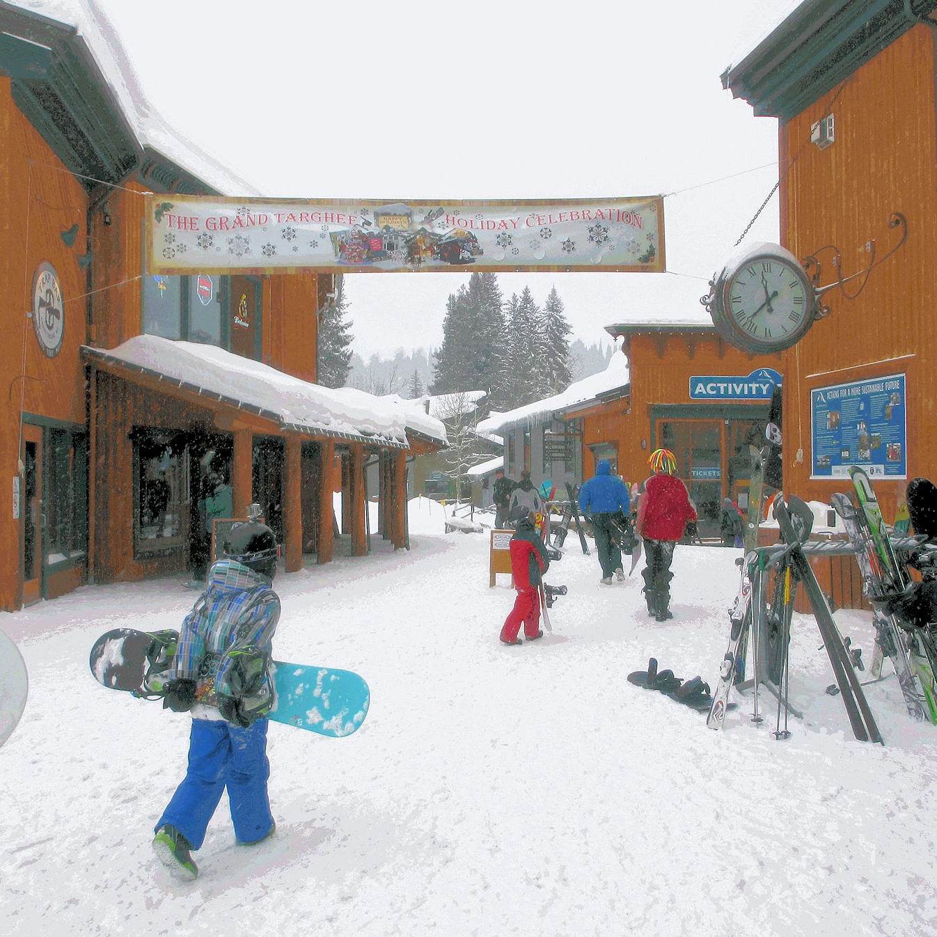 A description and images from our 2013 Grand Targhee Ski Trip.