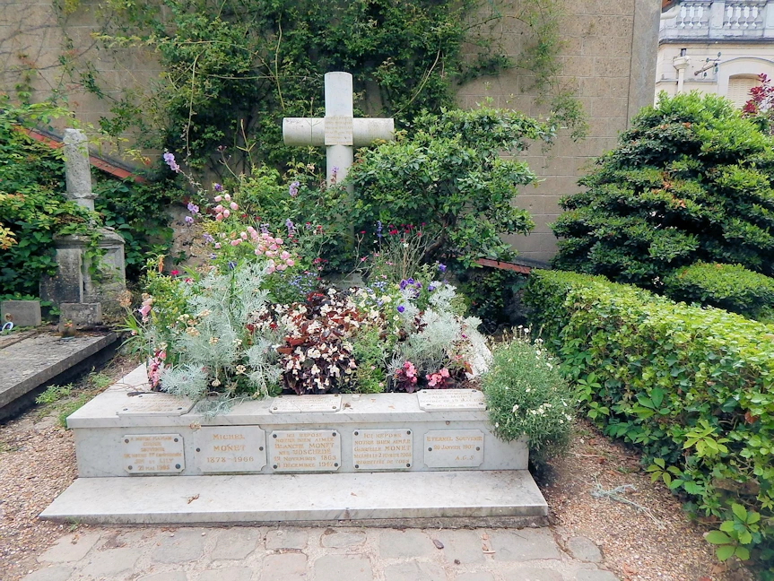 Monet's Tomb Area
