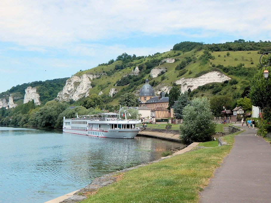 A list of our Cruises Content.