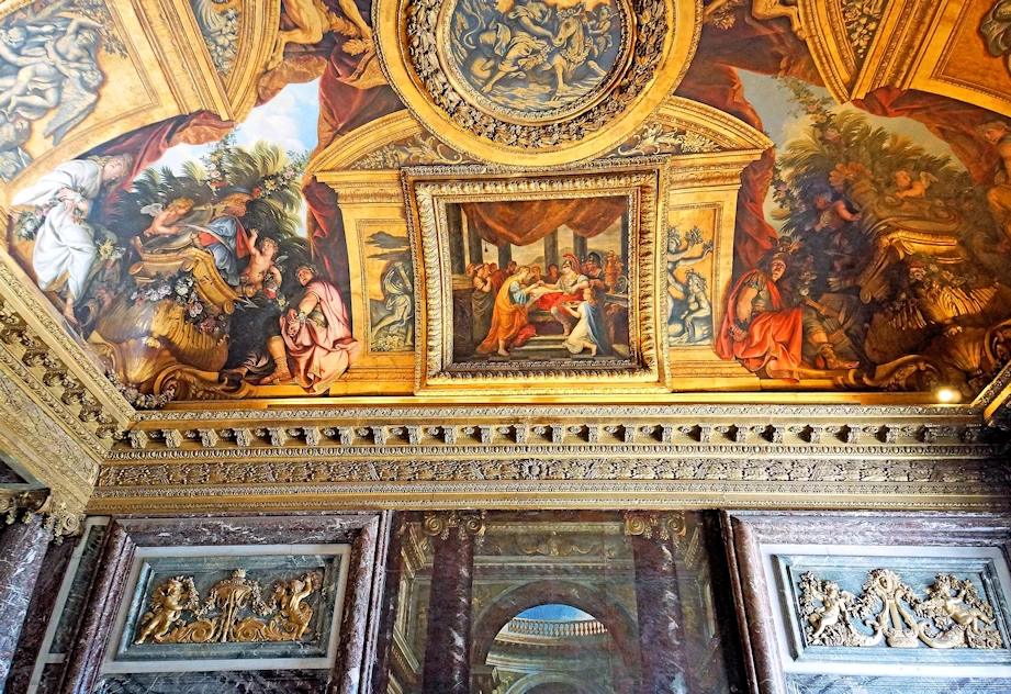 A description and images from our day trip to Versailles.