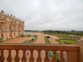 A description and images from our day trip to Versailles.