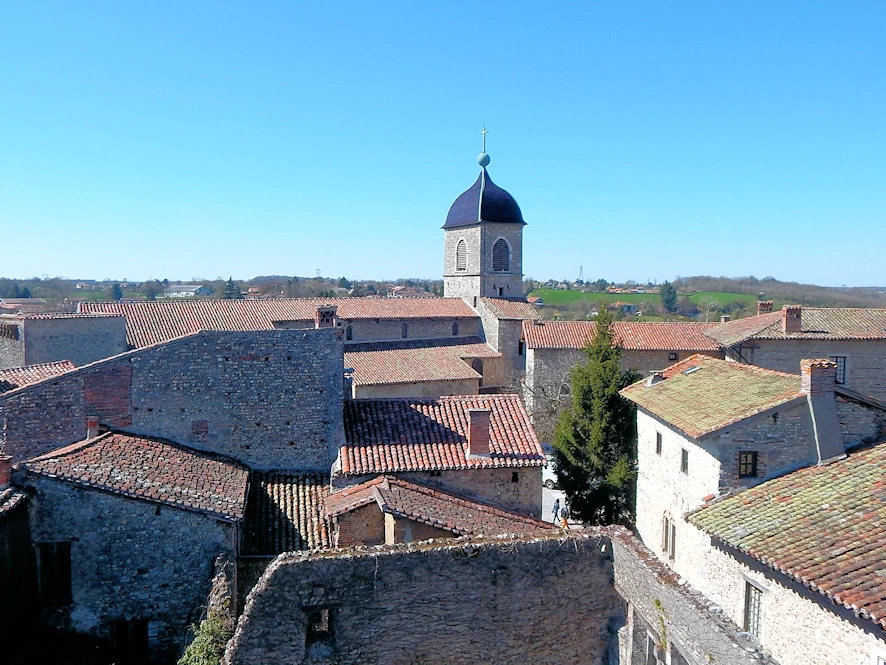 A description and images from our visit to Perouges France.