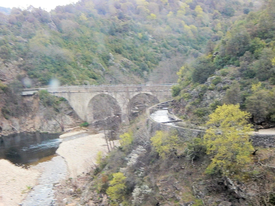 A Scenic Gem Along the Rhône River