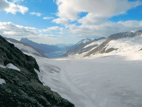 Explore Grindelwald's Glaciers, Mountains & Traditions