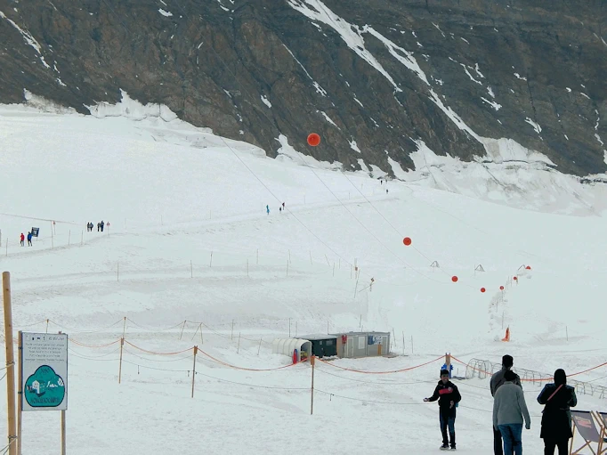 Explore Grindelwald's Glaciers, Mountains & Traditions