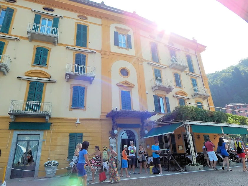 A description and images from our Trip to Lake Como.