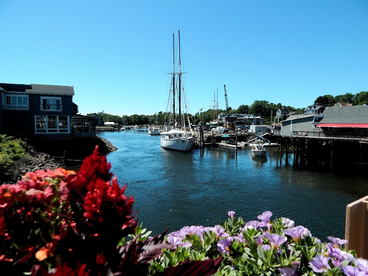 Kennebunkport Street Scenes