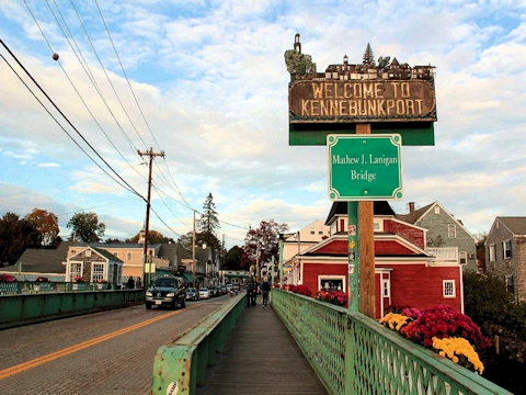 Maine Coastline Exploration - Discovering Natural Beauty and Coastal Delights