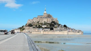 A description and images from our Trip to Mont Saint-Michel.
