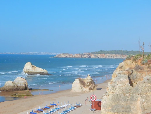 Discovering the Algarve: Sun-Kissed Beaches and Hidden Gems in Portugal's Coastal Paradise