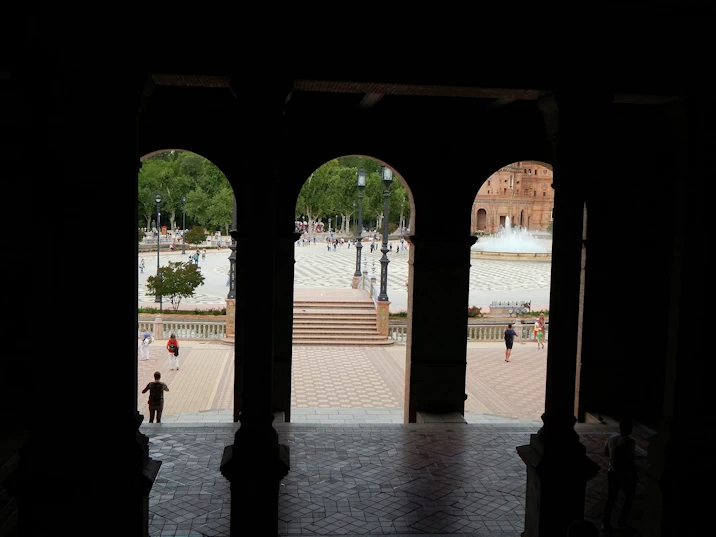Exploring the Royal Alcázar