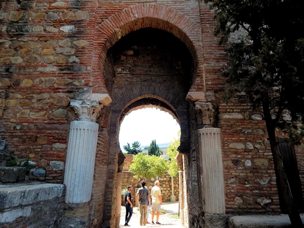 Alcazaba Puerta de las Columnas