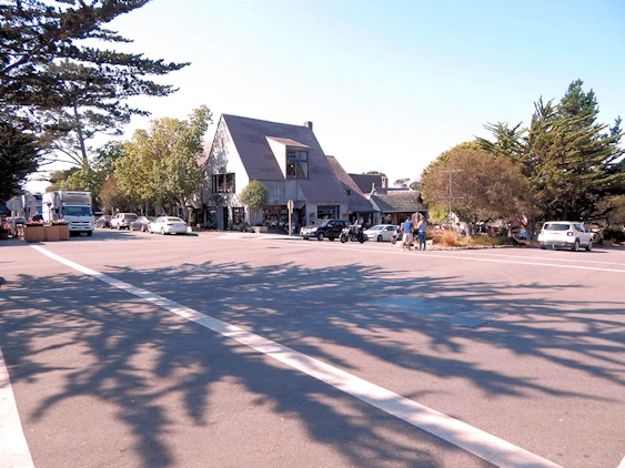 Exploring Downtown Carmel
