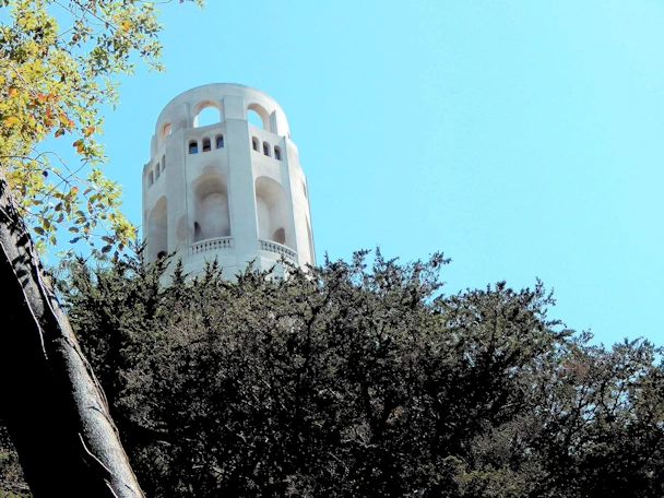 San Francisco: Coit Tower from Parking Lot