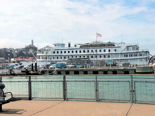 San Francisco: Harbor Ferry waiting for Passengers