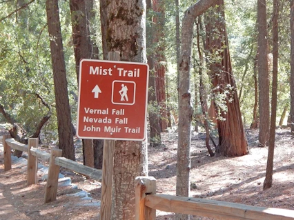 Yosemite National Park: Mist Trail Trailhead