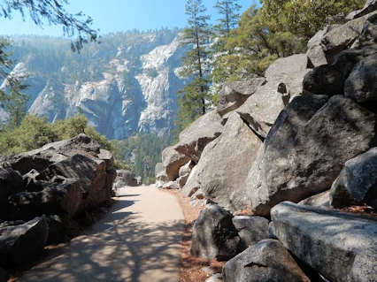 Yosemite National Park:Mist Trail Elevation Gain of About 400 Feet