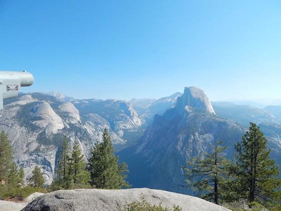 Yosemite National Park California - information, tips, useful links, images and an itinerary.