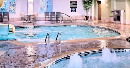 Hampton Inn & Suites