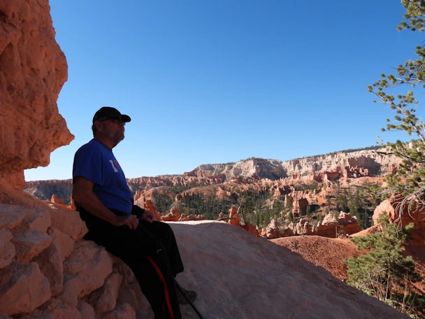 Bryce Canyon National Park: Found some shade on the Queen's Trail!