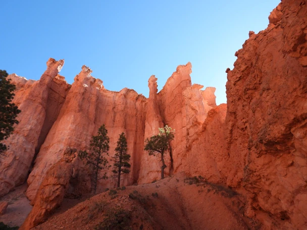 Bryce Canyon National Park: Queen's Garden Trail Rock Formations
