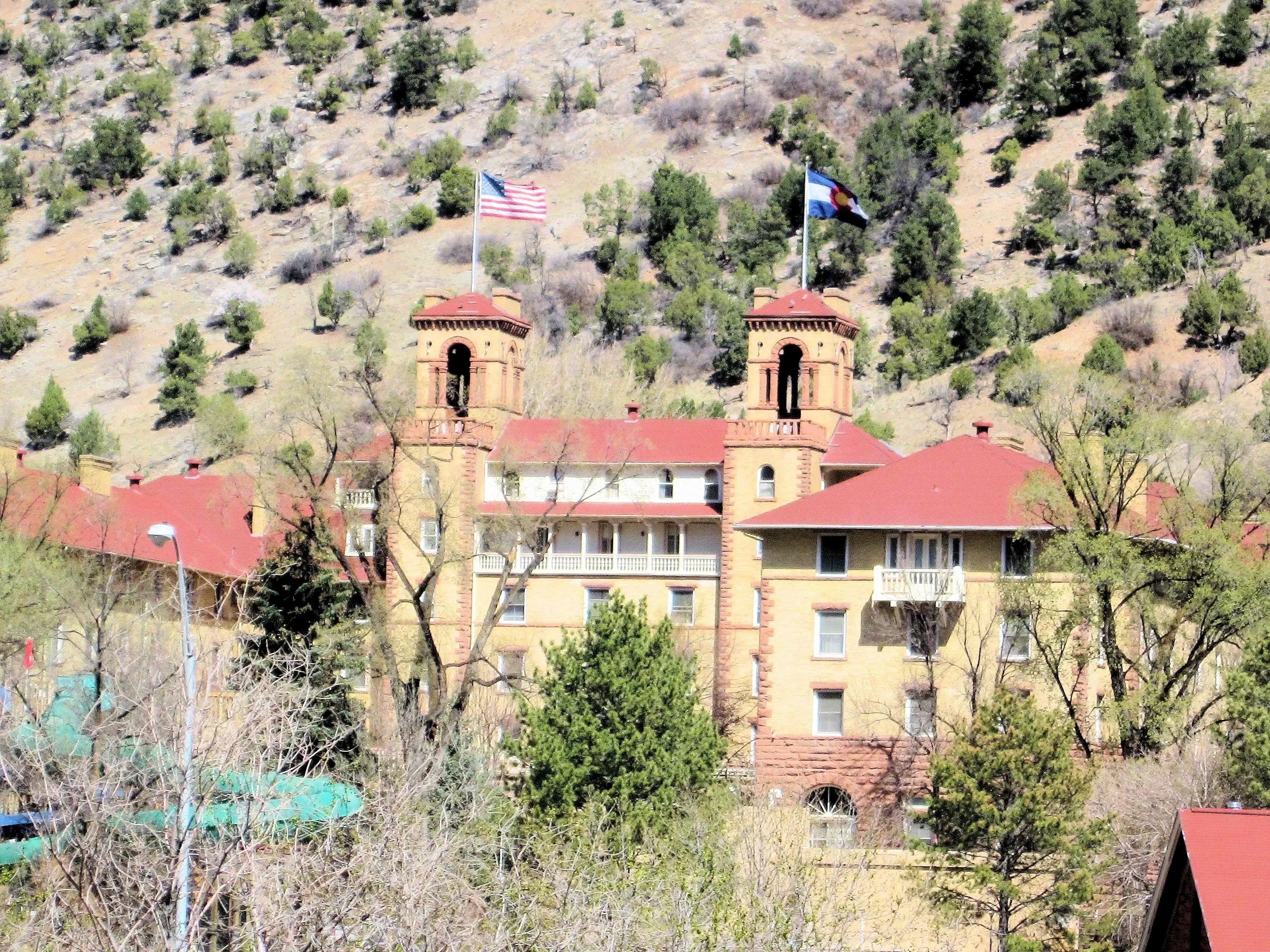 Glenwood Springs: Hotel Colorado Entrance