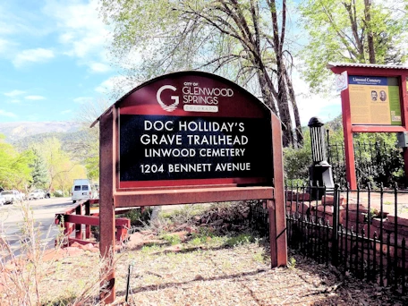 Glenwood Springs: Doc Holliday Trail Starting Point