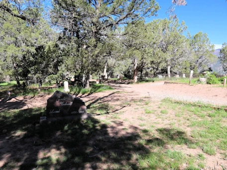 Glenwood Springs: Linwood Cemetery Exploration