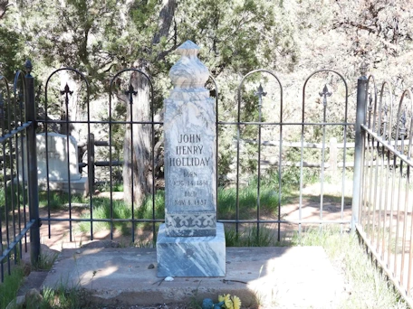 Glenwood Springs: Doc Holiday's Grave Headstone
