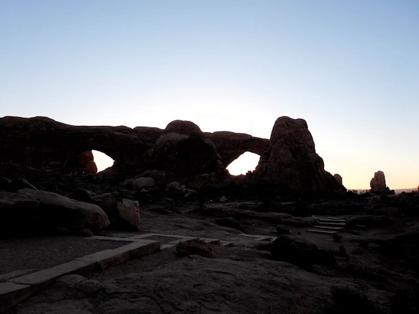 Arches National Park: Double Arch at Sunrise