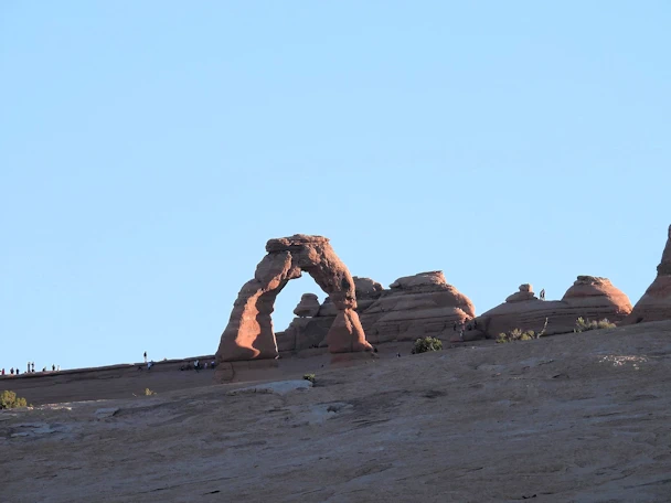 Arches National Park: Delicate Arch at Sunrise
