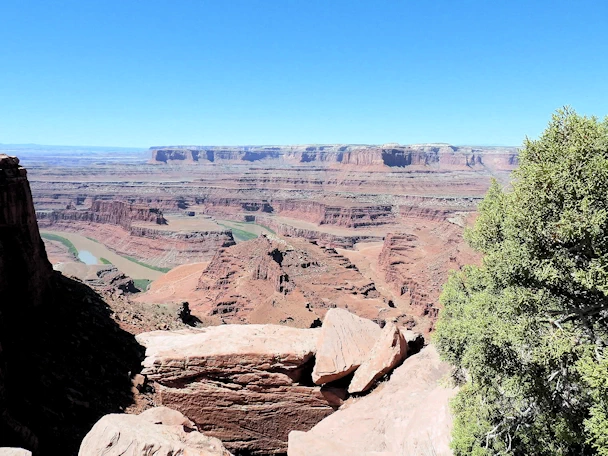 Gemini Bridges, Shafer Trail and Potash Road Loop - Adventure Through Canyonlands National Park