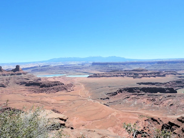 Gemini Bridges, Shafer Trail and Potash Road Loop - Adventure Through Canyonlands National Park