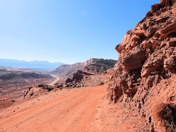 Gemini Bridges, Shafer Trail and Potash Road Loop - Adventure Through Canyonlands National Park