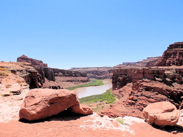 Gemini Bridges, Shafer Trail and Potash Road Loop - Adventure Through Canyonlands National Park