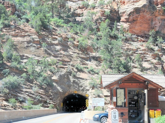 Zion National Park: Mount Carmel Tunnel East Entrance
