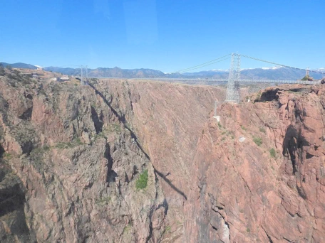 Royal Gorge, CO: Gorge Bridge as seen from Cable Car
