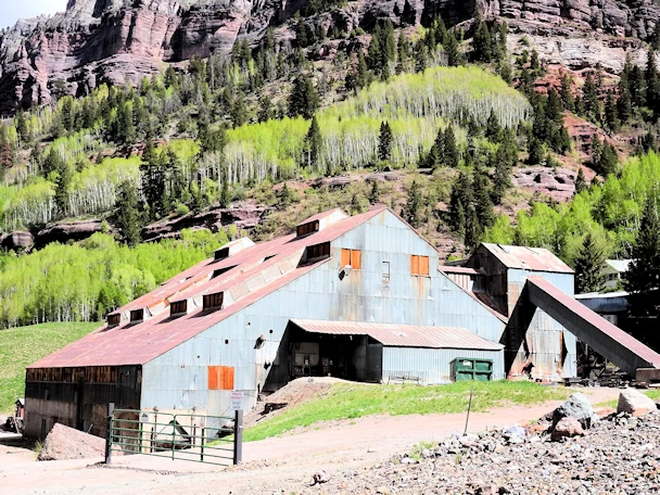 A 16 day loop itinerary through Colorado and Utah; Denver, Glenwood Springs, Colorado National Monument, Arches, Canyonlands, Bryce Canyon, Capitol Reef, Zion, Durango, Telluride and back to Denver. An amazing adventure!