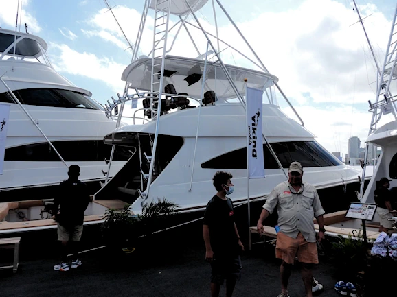 A description and images from the 2022 Miami Boat Show