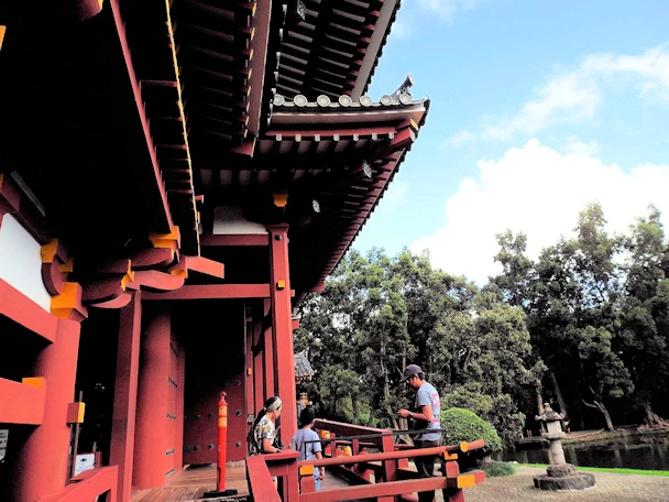Exploring the Byodo-in Temple
