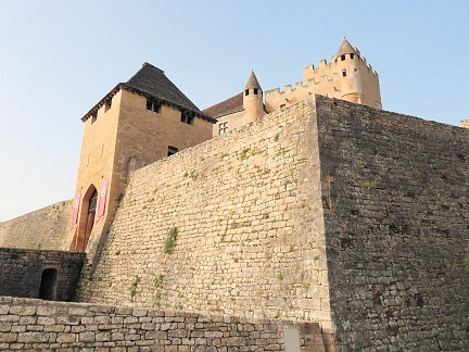 Geography, Châteaux, and Cuisine in the Dordogne River Valley